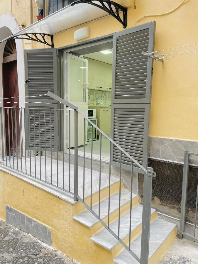 O'Vascetiello Apartment Napoli Ngoại thất bức ảnh